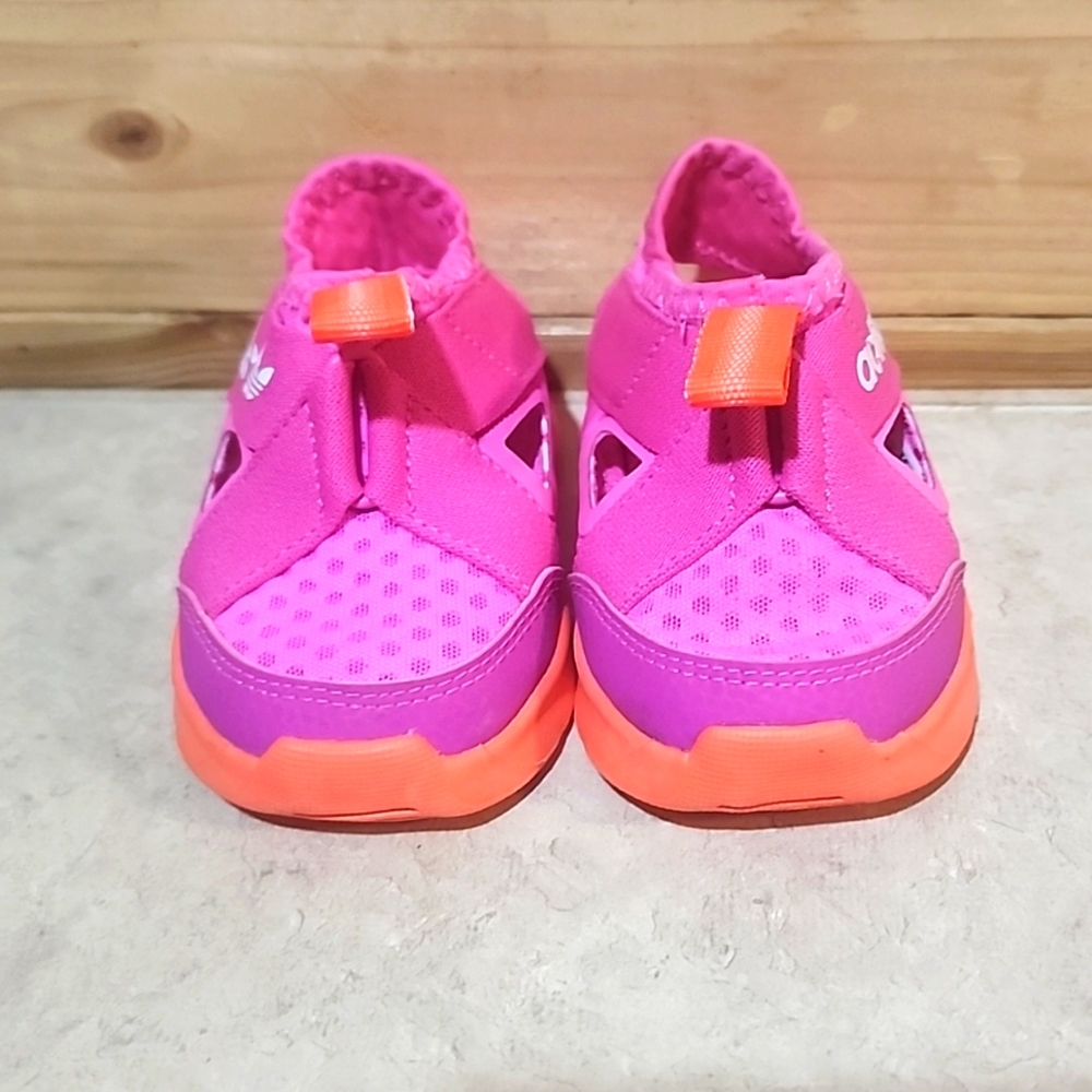 Girls Shoes Adidas 360 Sandals Size 5.5  NWOT
